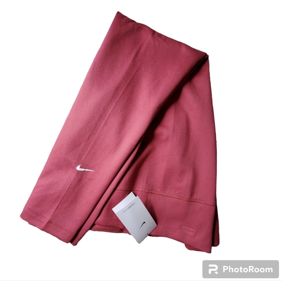 Nike Pants - Nike one tight fit legging pink womens